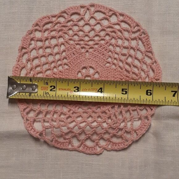 3 pc set vt embroidered white linen 29.5" X 31.5" tablecloth mat plus 2 doilys. - Picture 12 of 14